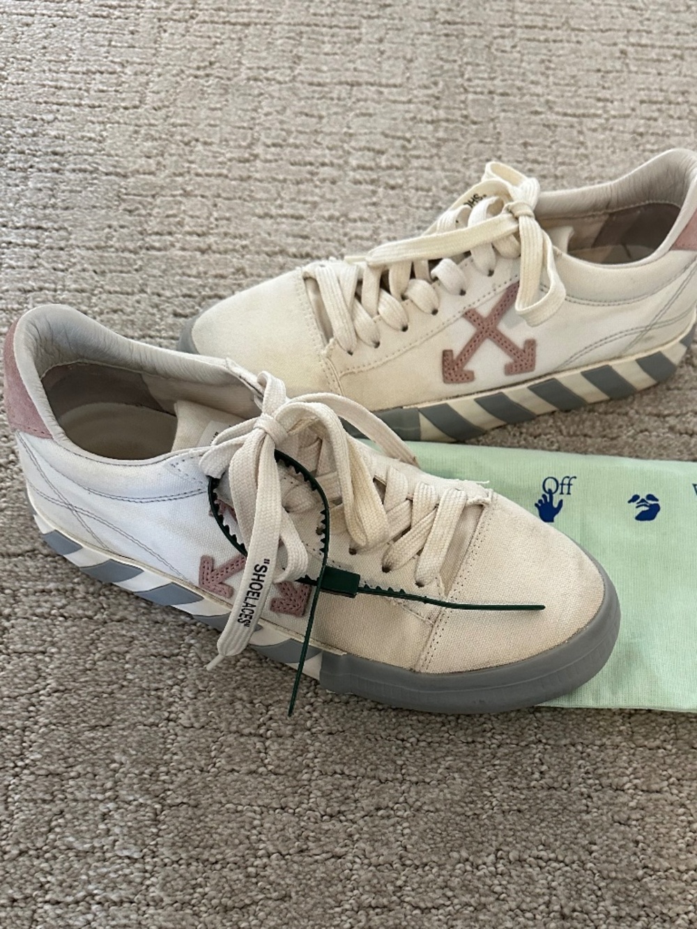 OFF-WHITE Low Vulcanized Canvas Women's White Pink Sneakers Size 40